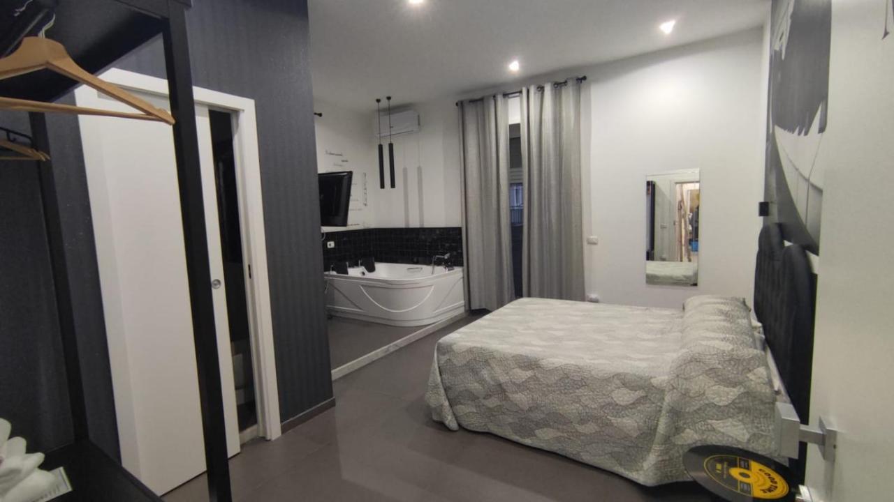 Lombardi Luxury Home Napels Buitenkant foto